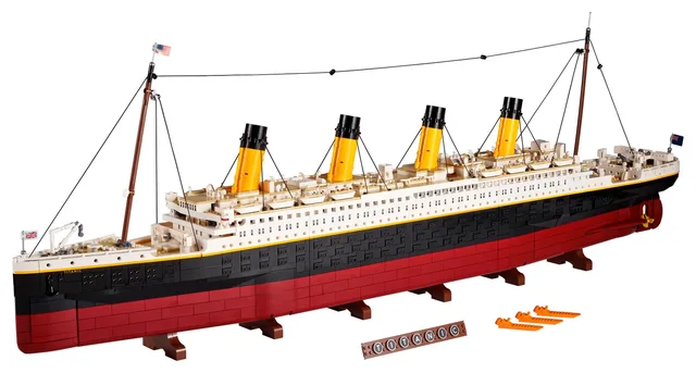LEGO 10294-1 Titanic