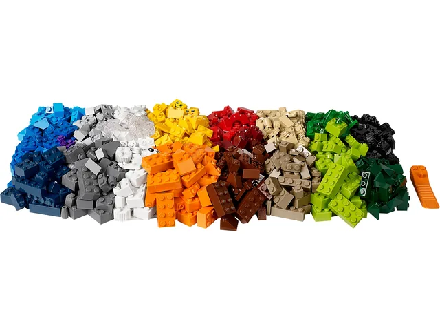 LEGO 10682-1 Creative Suitcase