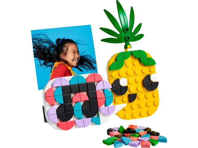 LEGO 30560-1 Pineapple Photo Holder and Mini Board