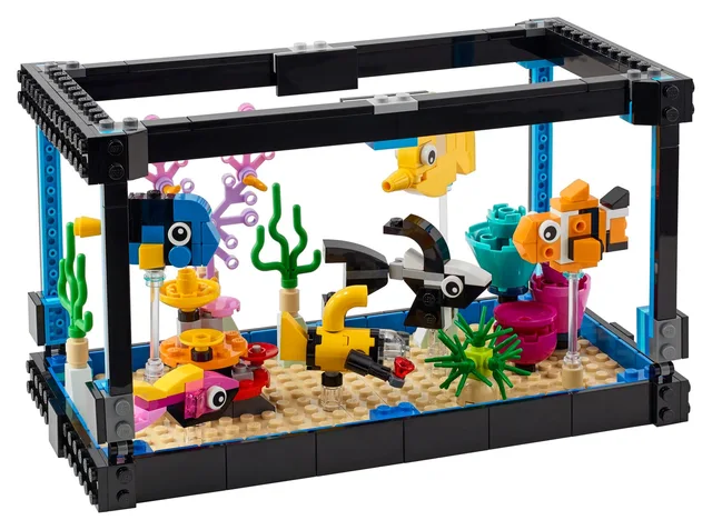 LEGO 31122-1 Fish Tank