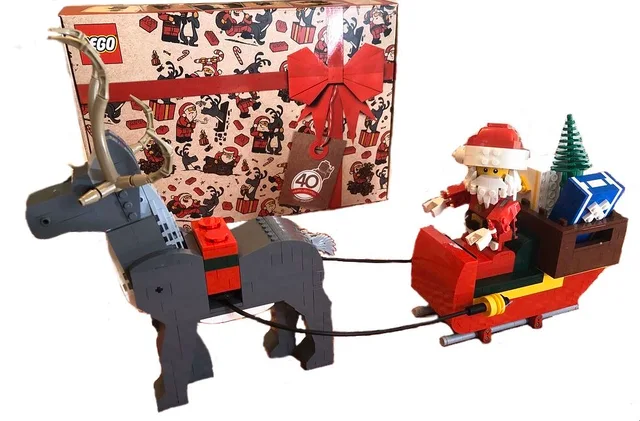 LEGO 4002018-1 Santa and Reindeer