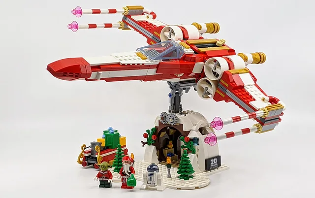 LEGO 4002019-1 Yuletide Squadron Xmas-Wing Starfighter