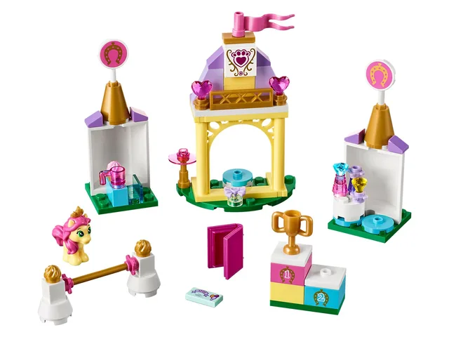 LEGO 41144-1 Petite's Royal Stable