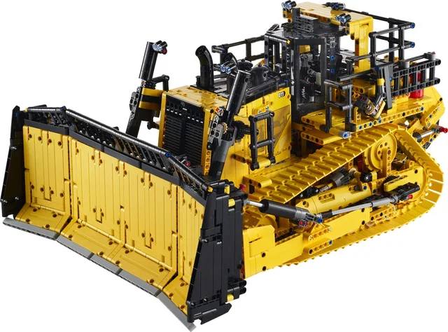 LEGO 42131-1 Cat D11 Bulldozer