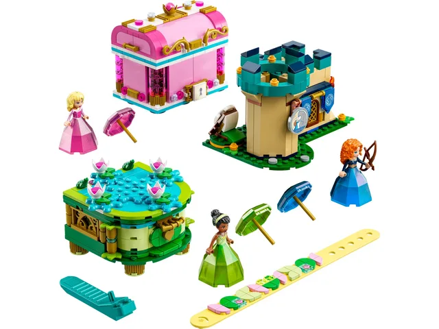 LEGO 43203-1 Aurora, Merida and Tiana's Enchanted Creations