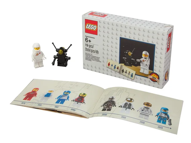 LEGO 5002812-1 Classic Spaceman Minifigure
