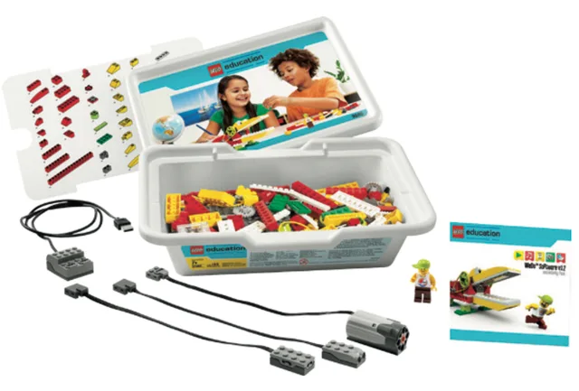 LEGO 5003826-1 Jr.FLL Robotics Kit