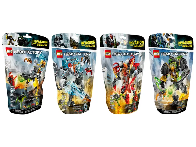 LEGO 5003832-1 Invasion From Below Collection 1