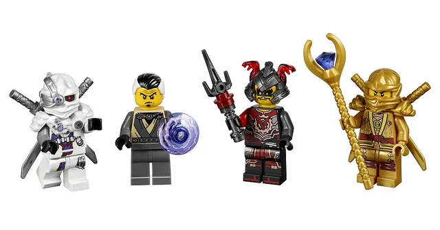 LEGO 5004938-1 Ninjago Minifigure Collection