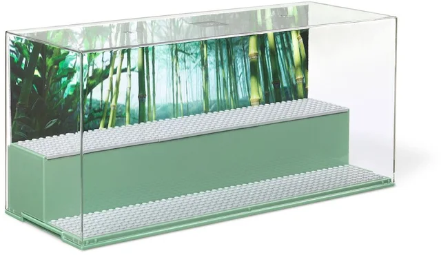 LEGO 5005406-1 The LEGO Ninjago Movie Play & Display Case