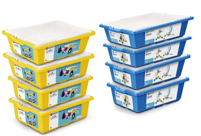 LEGO 5006675-1 Middle School Plus Bundle