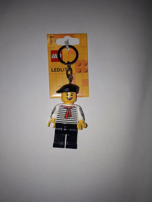 LEGO 5007256-1 French Minifigure Key Light