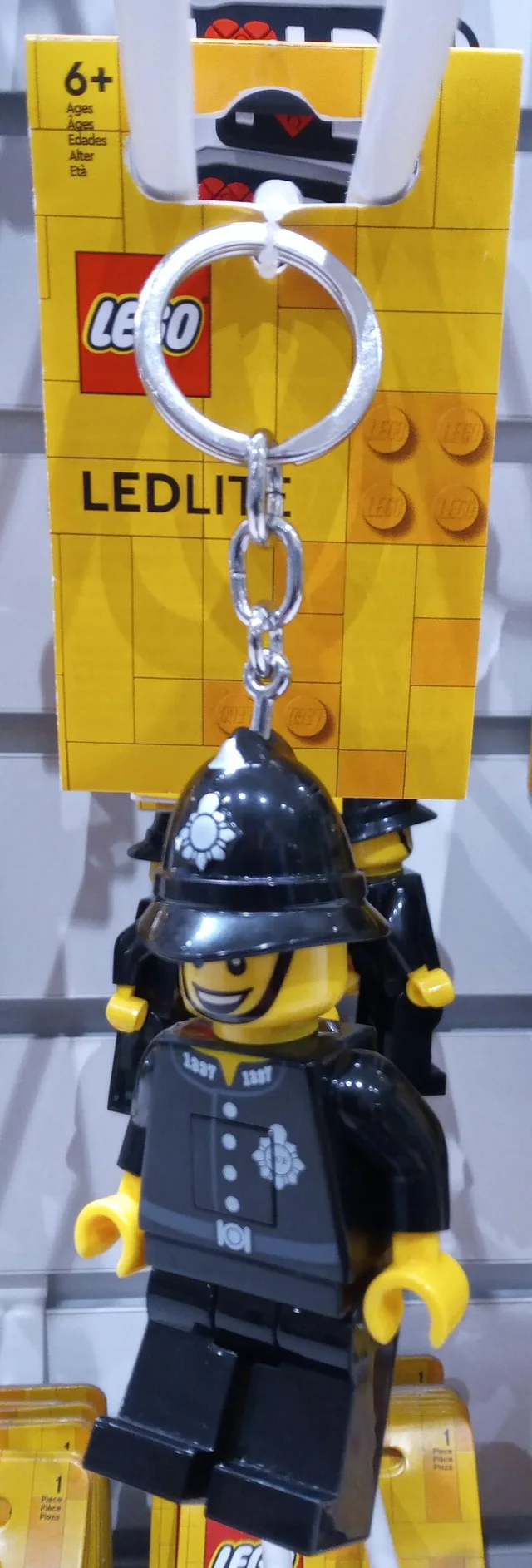 LEGO 5007259-1 UK Policeman Key Light