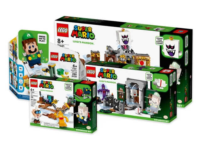 LEGO 5007337-1 Luigi's Mansion Madness Bundle