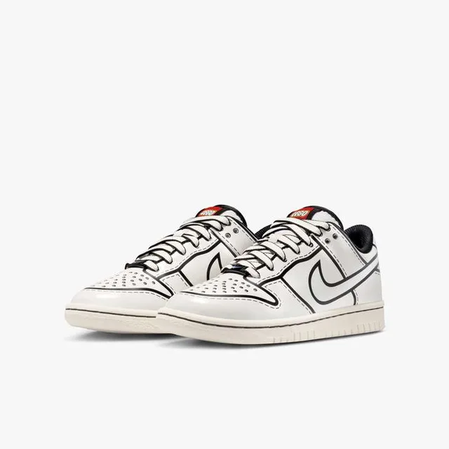 LEGO 5009950-1 Nike Dunk Low x LEGO Collection – Big Kids' Shoes