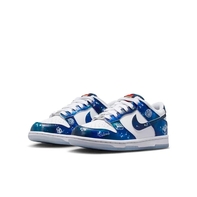 LEGO 5010047-1 Nike Dunk Low x LEGO Collection – Big Kids' Shoes