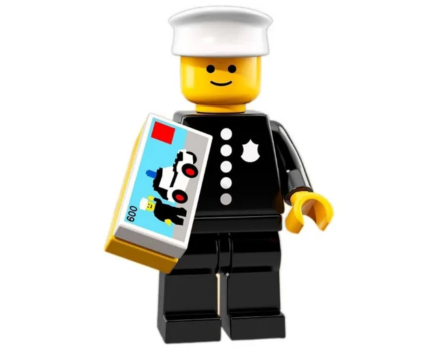 LEGO 71021-8 Classic Police Officer