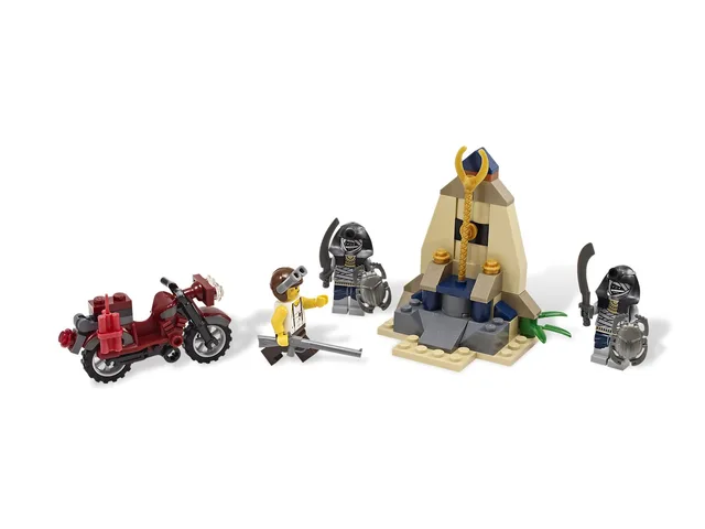 LEGO 7306-1 Golden Staff Guardians