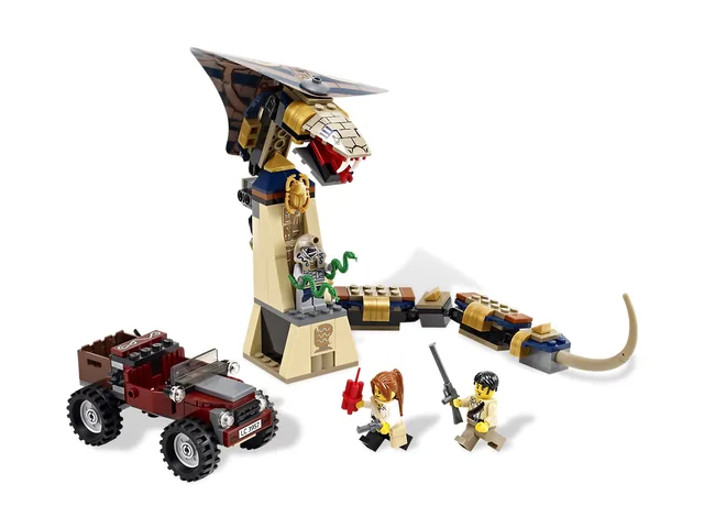 LEGO 7325-1 Cursed Cobra Statue