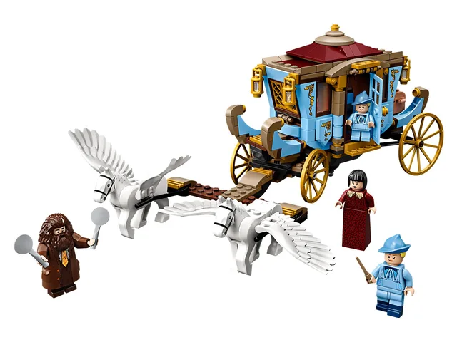 LEGO 75958-1 Beauxbatons' Carriage: Arrival at Hogwarts