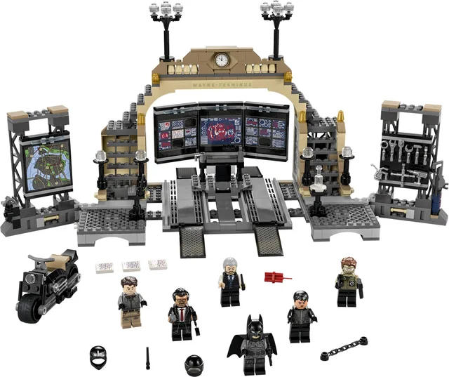 LEGO 76183-1 Batcave: The Riddler Face-off