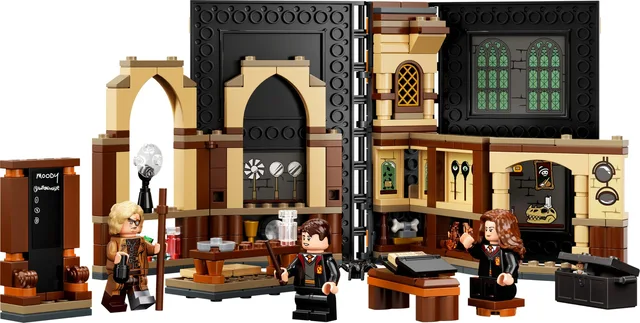 LEGO 76397-1 Hogwarts Moment: Defence Against the Dark Arts Class