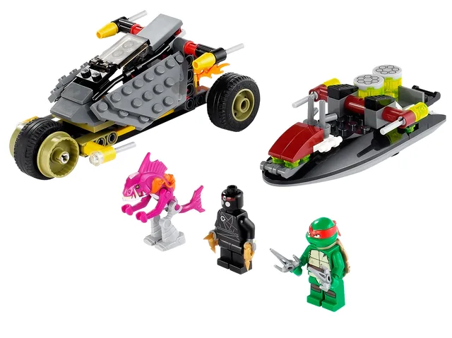 LEGO 79102-1 Stealth Shell in Pursuit