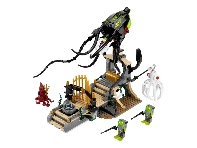 LEGO 8061-1 Gateway of the Squid