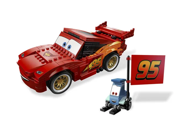 LEGO 8484-1 Ultimate Build Lightning McQueen