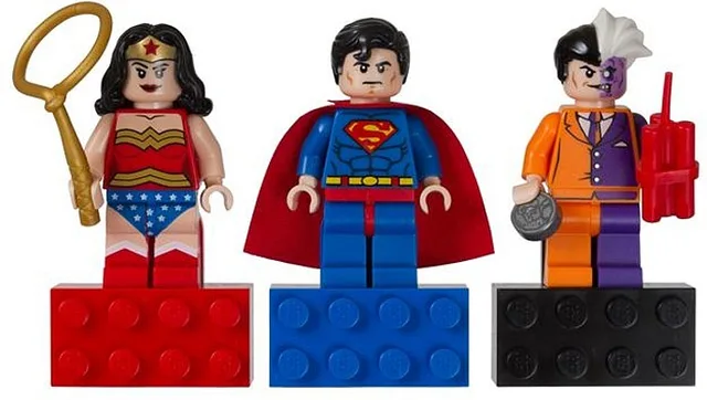 LEGO 853432-1 Super Heroes Magnet Set