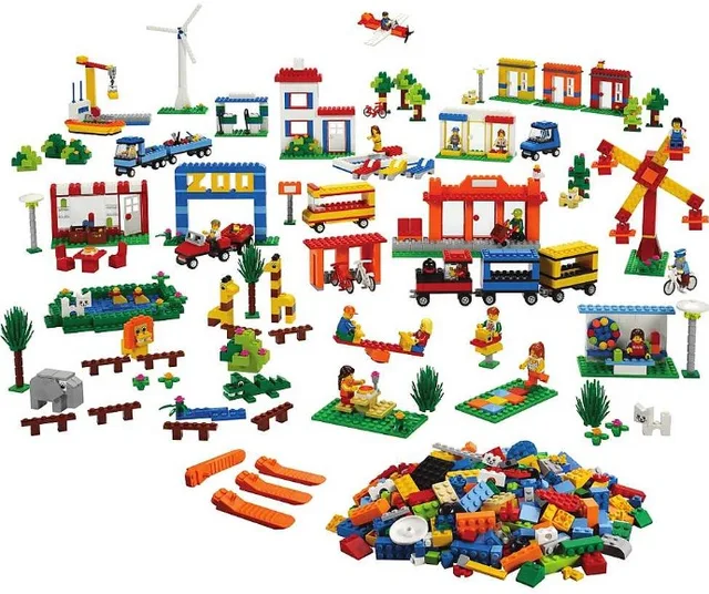 LEGO 9389-1 Community Starter Set