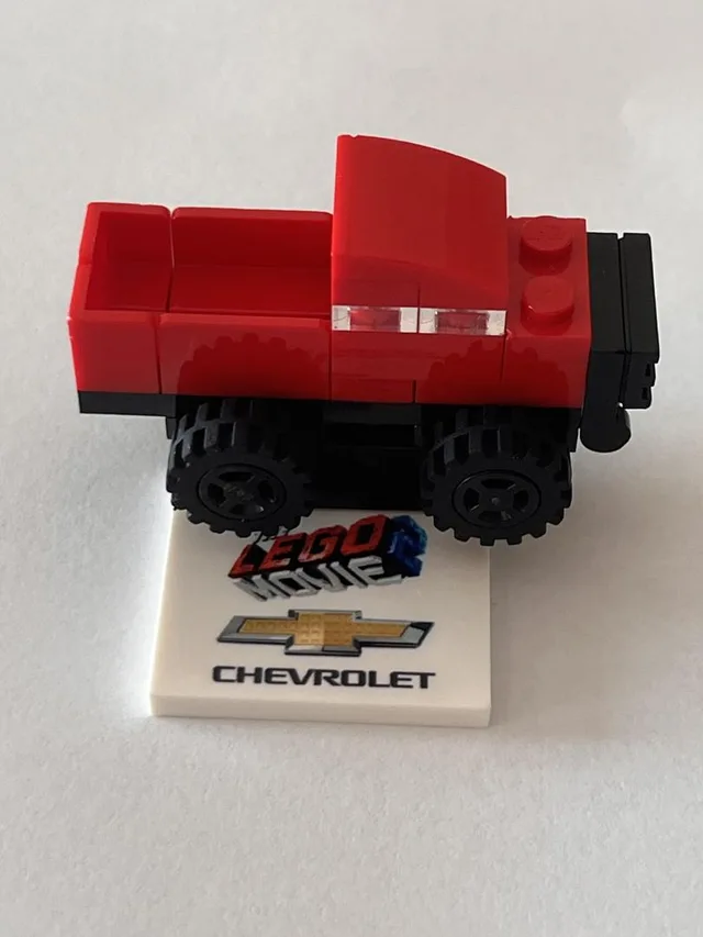 LEGO AUTOSHOW-1 Chevrolet Silverado Lego Movie promotional