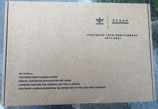 LEGO FOOTSHOP-1 Footshop Meets Adidas & LEGO Special Custom Re-build Kit