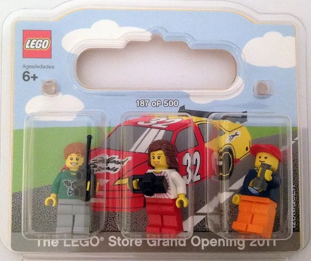 LEGO INDIANAPOLIS-1 LEGO Store Grand Opening Exclusive Set, Castleton Square, Indianapolis, IN