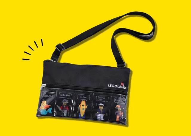 LEGO SATCHEL-1 LEGOLAND Minifigure Trading Satchel