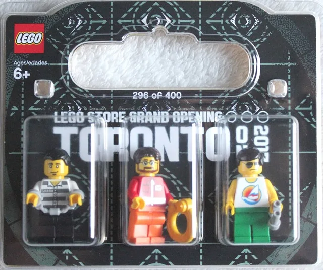LEGO TORONTO-3 LEGO Store Grand Opening Exclusive Set, Yorkdale Mall, Toronto, ON, Canada